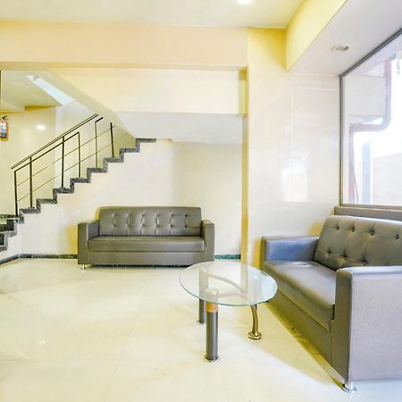 Отель Fabexpress Kuber - Nr Apmc Vashi, Нави Мумбаи Экстерьер фото